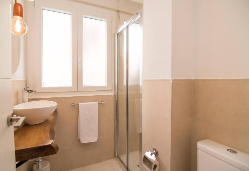 Amplio Y Moderno Apartamento En El Centro Γρανάδα Εξωτερικό φωτογραφία